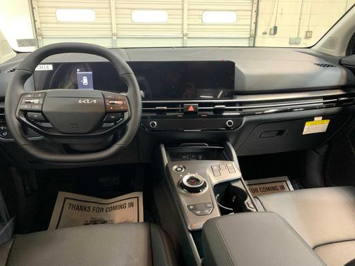 Gravity Gray 2026 Kia Sportage Hybrid EX