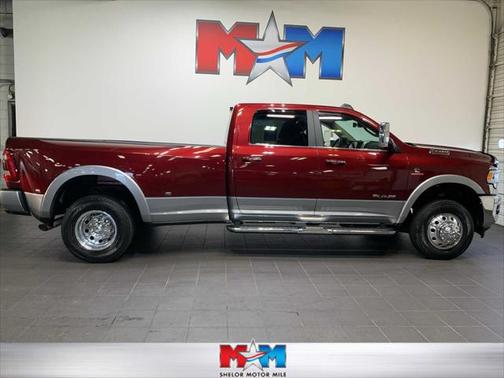 2022 RAM 3500 Laramie Crew Cab 4x4 8' Box