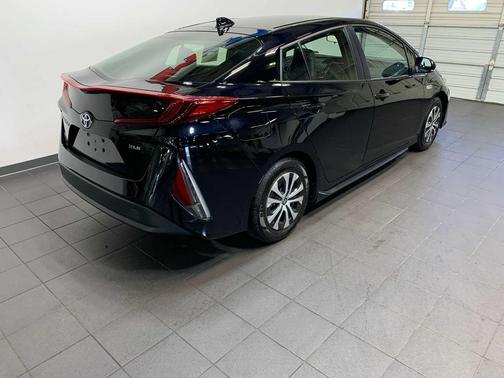2022 Toyota Prius Prime XLE