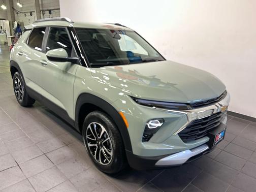 Cacti Green 2026 Chevrolet Trailblazer LT