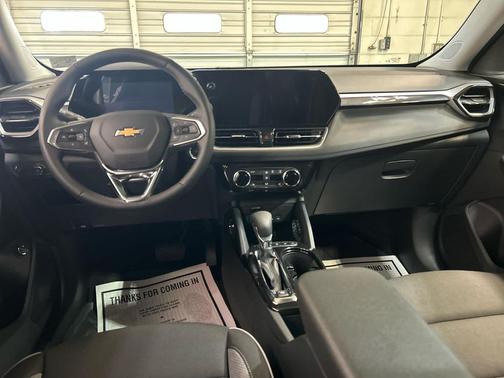 Cacti Green 2026 Chevrolet Trailblazer LT