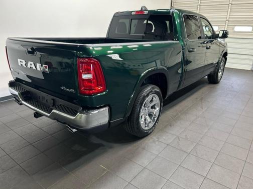 Serrano Green Metallic 2027 RAM 1500 Big Horn/Lone Star