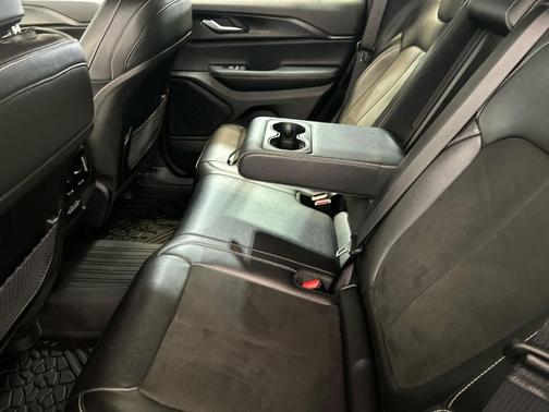 Silver Zynith 2023 Jeep Grand Cherokee Altitude