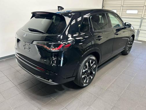 Crystal Black Pearl 2026 Honda HR-V EX-L