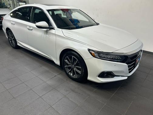 Platinum White Pearl 2021 Honda Accord EX-L 1.5T