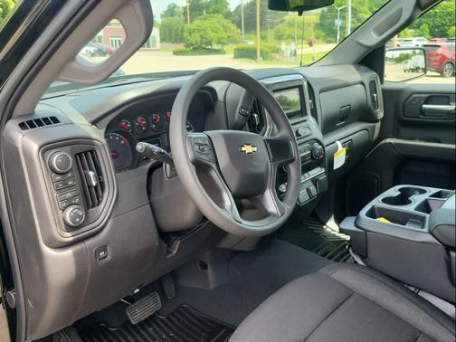 Black 2026 Chevrolet Silverado 1500 Custom