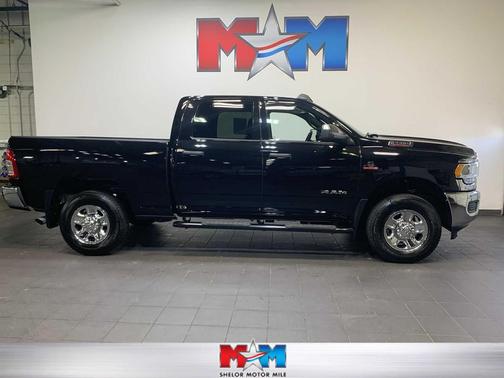 2022 RAM 2500 Tradesman Crew Cab 4x4 6'4' Box