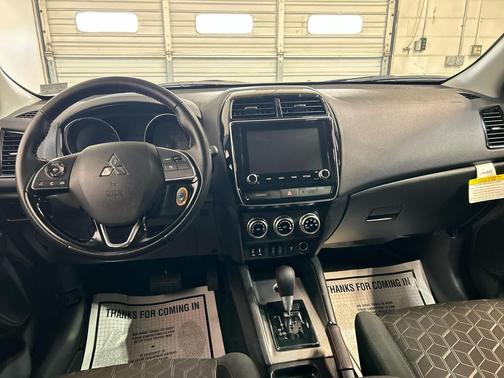 White Diamond 2024 Mitsubishi Outlander Sport 2.0 LE