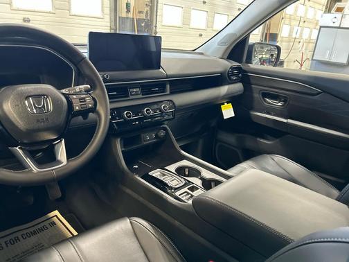 2026 Honda Pilot Touring 8-Passenger