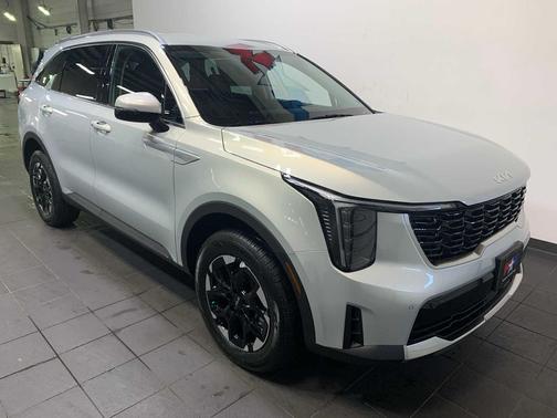 Ivory Silver 2026 Kia Sorento S