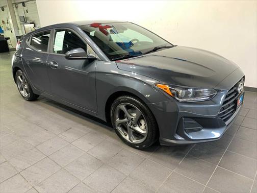2019 Hyundai Veloster 2