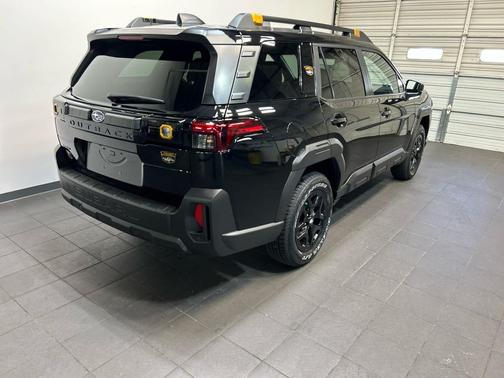 CRYSTAL BLACK 2026 Subaru Outback Wilderness