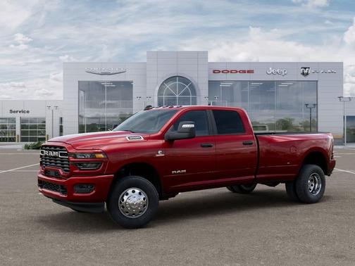 Molten Red Pearlcoat 2026 RAM 3500 Big Horn Crew Cab 4x4 8' Box