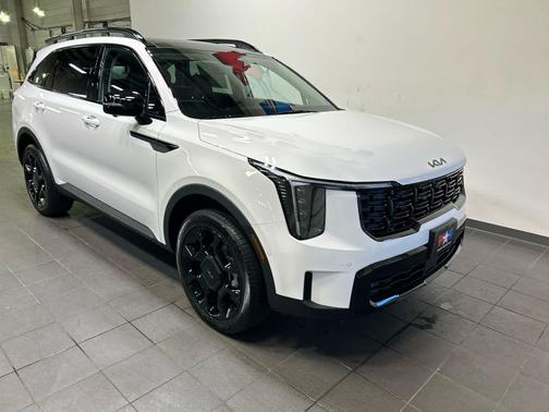 GLACIAL WHITE 2026 Kia Sorento SX