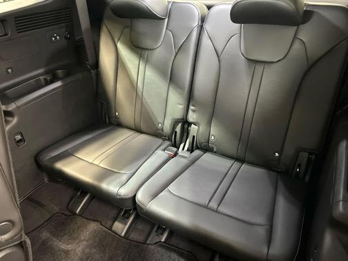 GLACIAL WHITE 2026 Kia Sorento SX