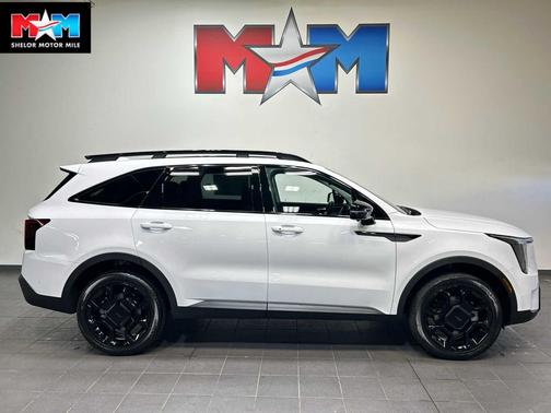 GLACIAL WHITE 2026 Kia Sorento SX