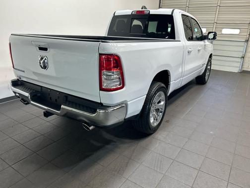 Bright White Clearcoat 2022 RAM 1500 Big Horn/Lone Star