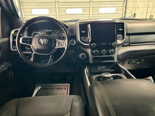 Bright White Clearcoat 2022 RAM 1500 Big Horn/Lone Star