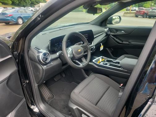Mosaic Black Metallic 2026 Chevrolet Equinox 1LT