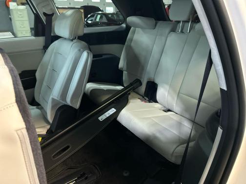 Creamy White Pearl 2026 Hyundai PALISADE Calligraphy