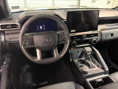 2026 Toyota Tacoma Hybrid Limited