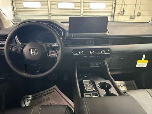 Sonic Gray Pearl 2026 Honda Pilot EX-L