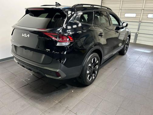 Ebony Black 2024 Kia Sportage X-Line