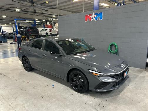 2026 Hyundai ELANTRA HEV SEL Sport