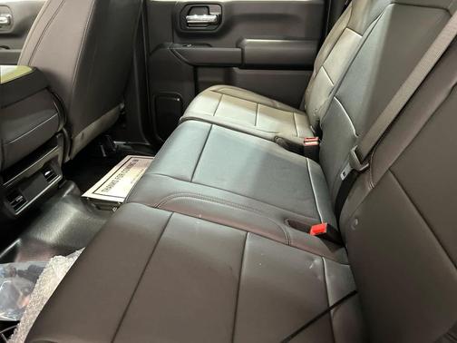 Summit White 2026 Chevrolet Silverado 2500 WT