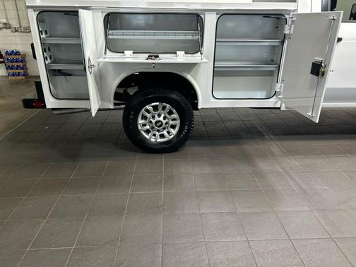 Summit White 2026 Chevrolet Silverado 2500 WT