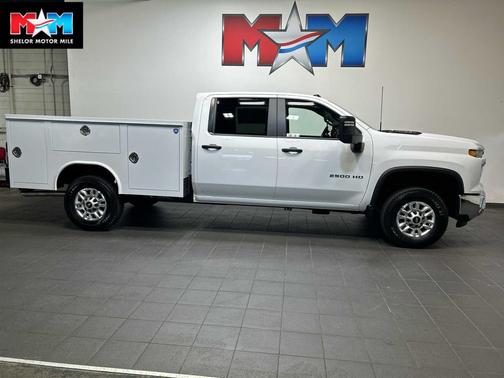 Summit White 2026 Chevrolet Silverado 2500 WT