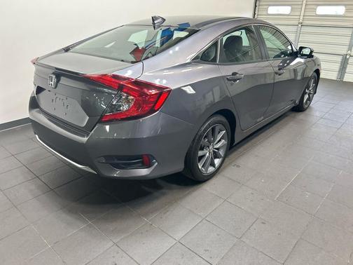 Modern Steel Metallic 2019 Honda Civic EX-L