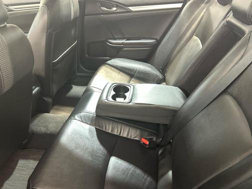 Modern Steel Metallic 2019 Honda Civic EX-L