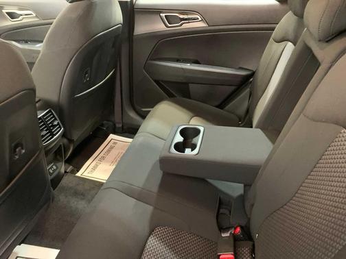 Snow White Pearl 2026 Kia Sportage SX Turbo
