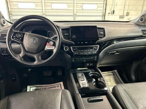 Crystal Black Pearl 2021 Honda Pilot AWD Elite