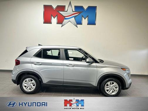 Stellar Silver 2022 Hyundai VENUE SE