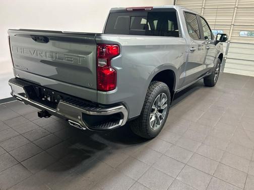 Sterling Gray Metallic 2026 Chevrolet Silverado 1500 LT