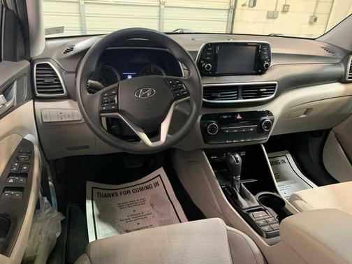 2020 Hyundai TUCSON SE