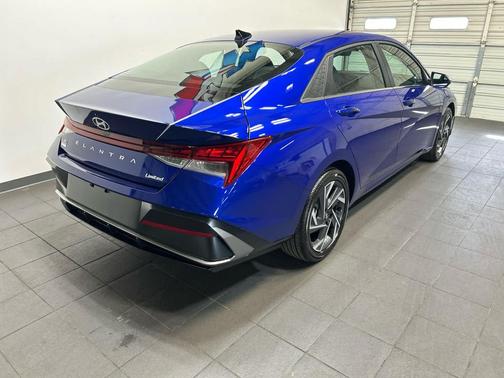 Intense Blue 2025 Hyundai ELANTRA Limited