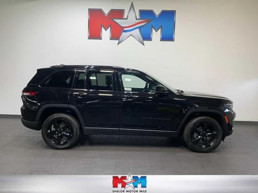2024 Jeep Grand Cherokee Altitude