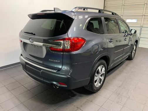 2023 Subaru Ascent Premium 8-Passenger