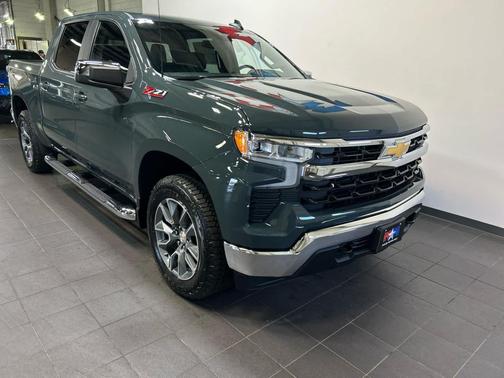 Cypress Gray 2026 Chevrolet Silverado 1500 LT