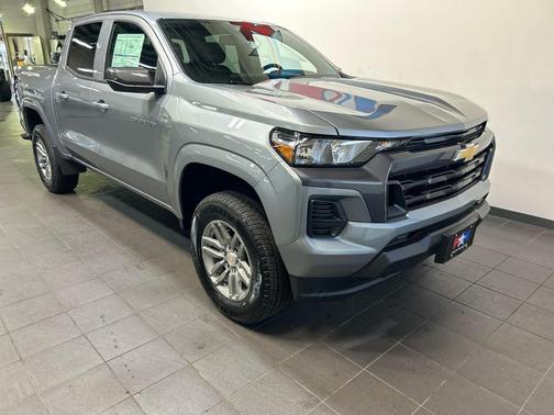 Sterling Gray Metallic 2026 Chevrolet Colorado LT