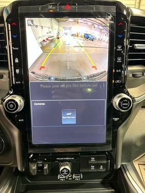 Diamond Black Crystal Pearlcoat 2026 RAM 1500 Big Horn/Lone Star