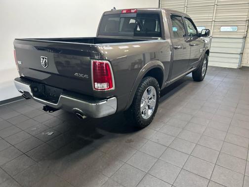 RV Match Walnut Brown Metallic Clearcoat 2018 RAM 1500 Laramie