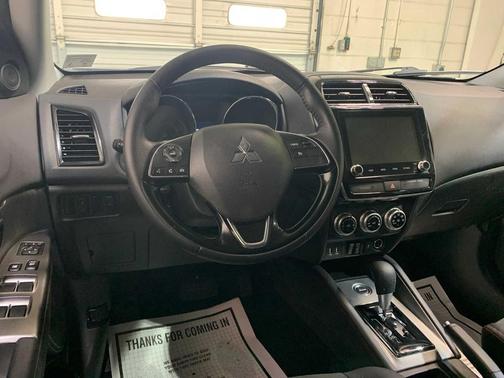 2022 Mitsubishi Outlander Sport SE