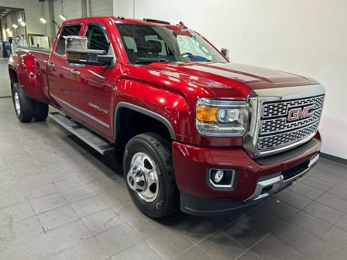 Red Quartz Tintcoat 2019 GMC Sierra 3500 Denali
