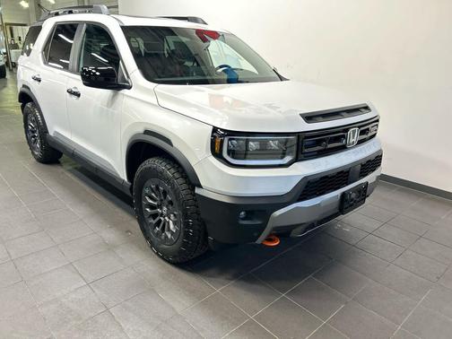 Platinum White Pearl 2026 Honda Passport AWD TrailSport