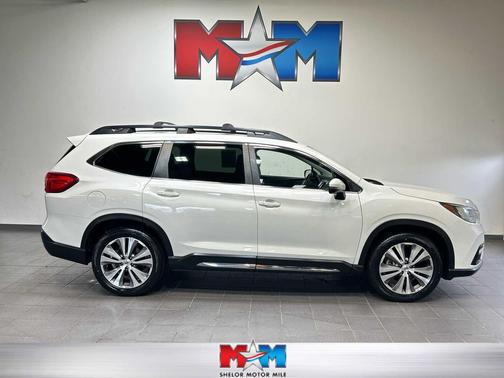Crystal White Pearl 2019 Subaru Ascent Limited 8-Passenger