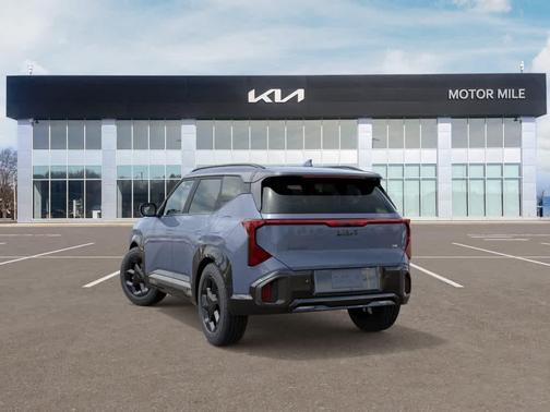 Pale Gray 2027 Kia Seltos X-Line S
